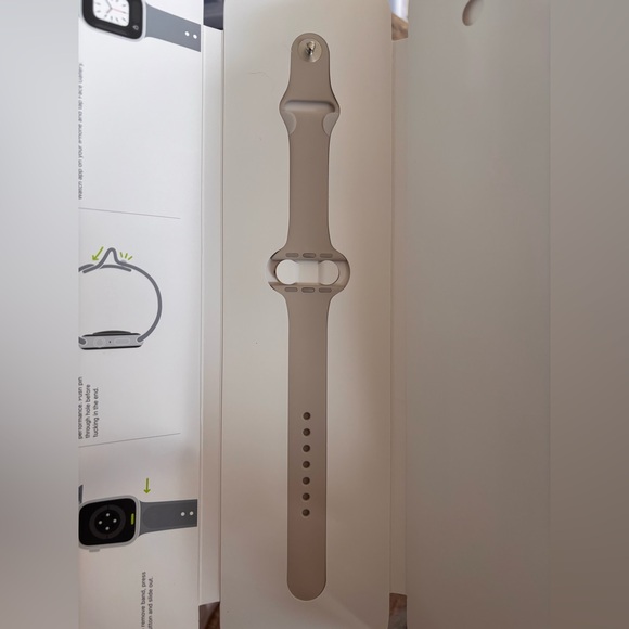 Series 8 Apply watch band - Picture 4 of 4